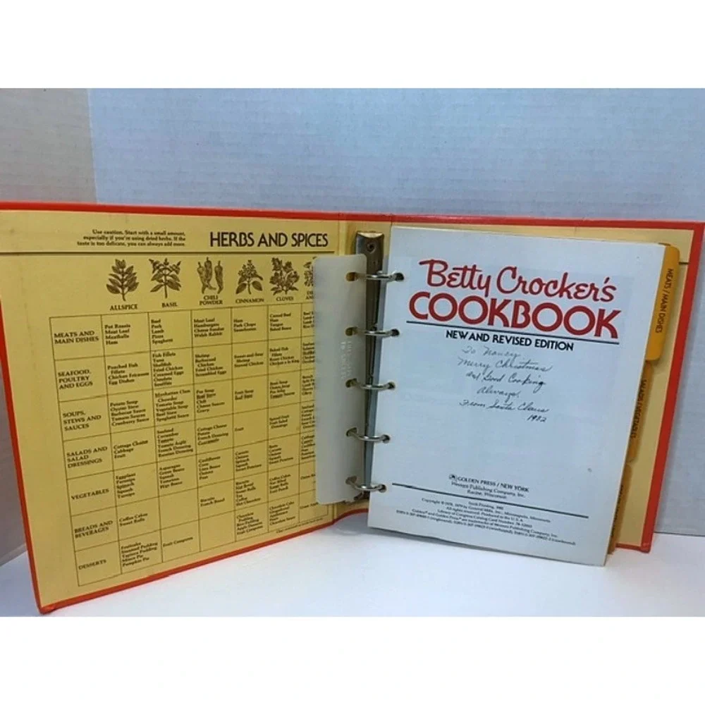 Betty Crocker's Cookbook New and Revised Edition 1981 Vintage Red Binder Golden